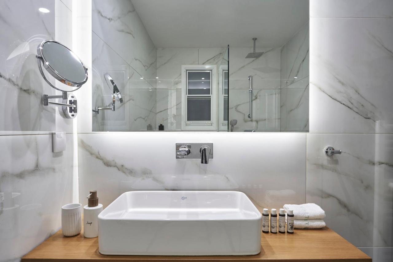 Chic N Bright 3Bd Apt With Hilton View Афины Экстерьер фото
