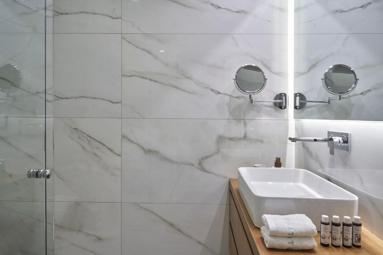 Chic N Bright 3Bd Apt With Hilton View Афины Экстерьер фото